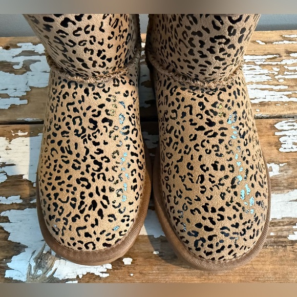 Emu Ridge Australia. Size 6 - Picture 3 of 7